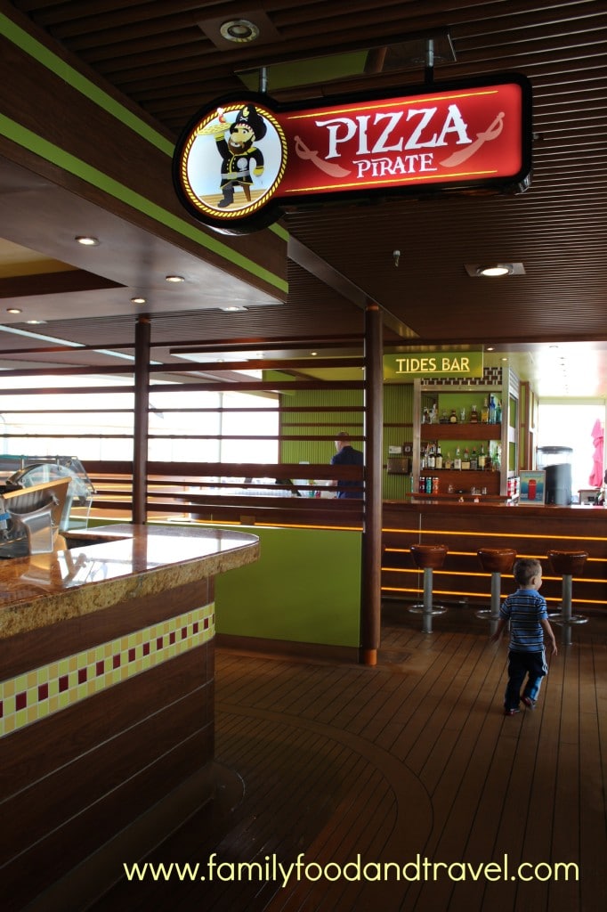 dining on the carnival breeze