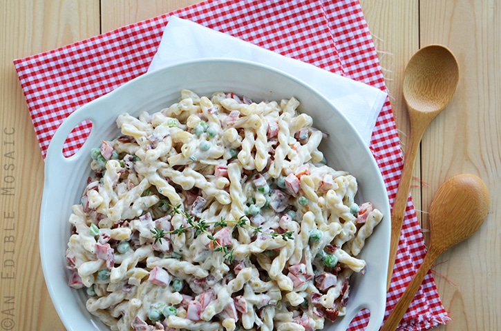 Creamy Pasta Salad with Bacon, Peas & Bell Peppers