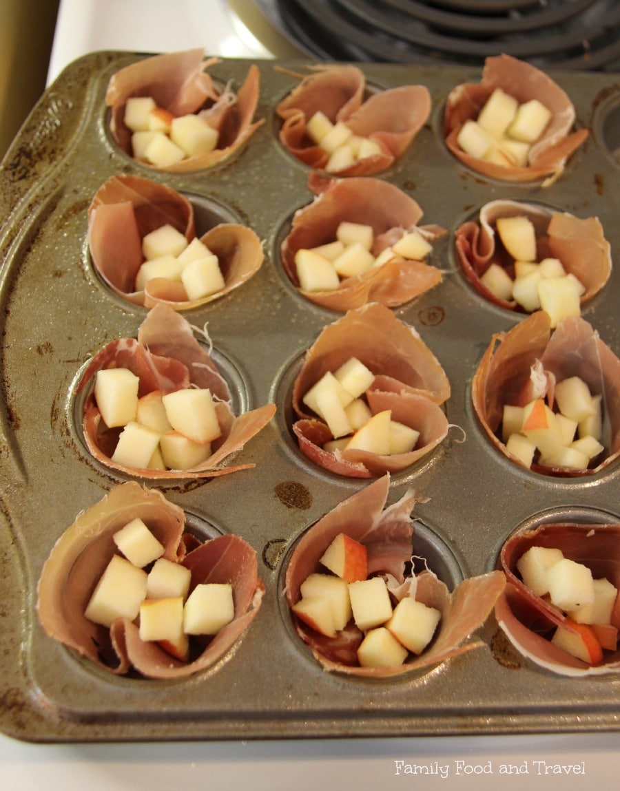 prosciutto cups with apples and cheese