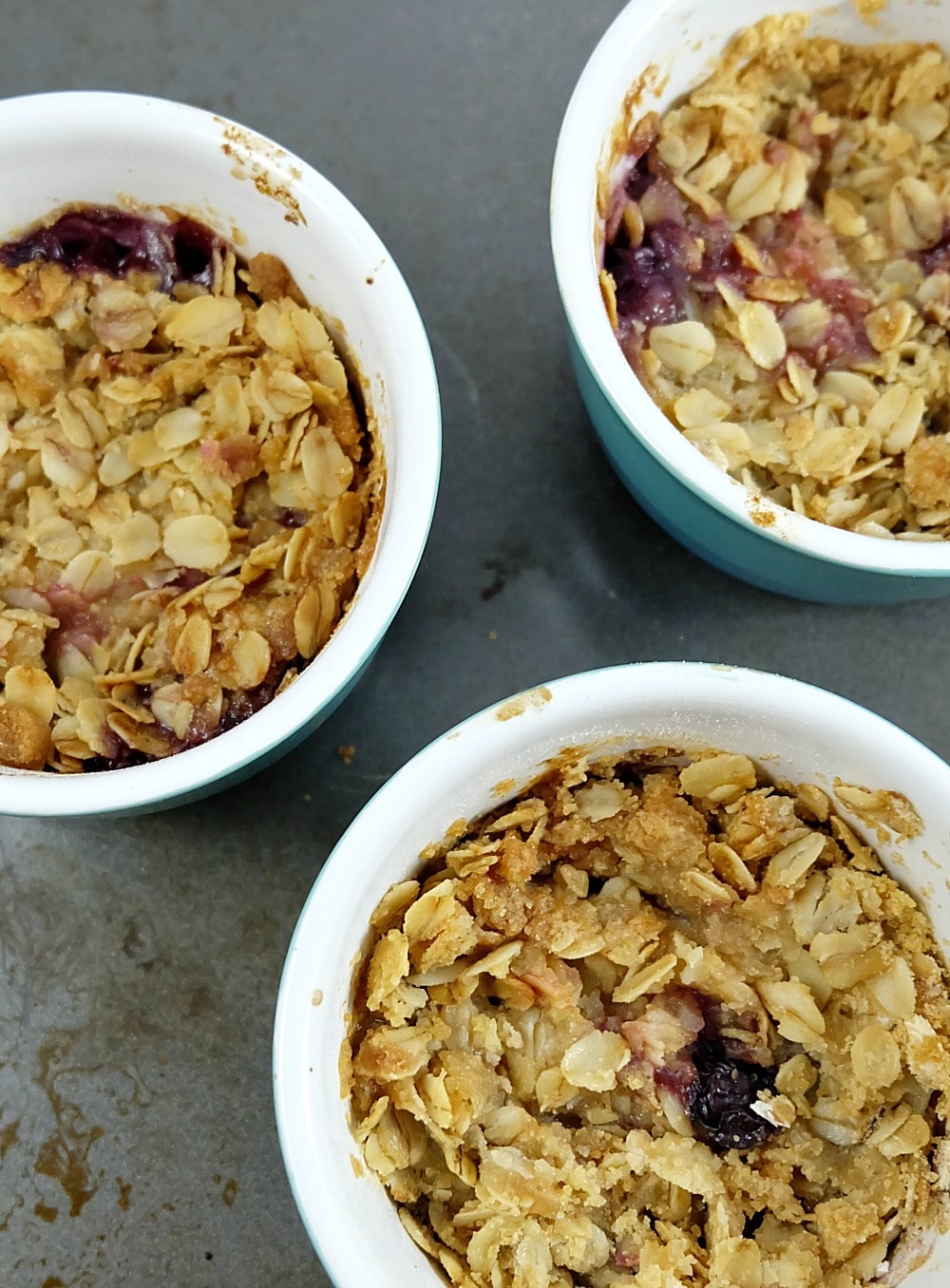 Pear and Blueberry Crisp