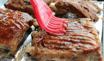 Slow Cooker Ribs with Apple Barbecue Sauce