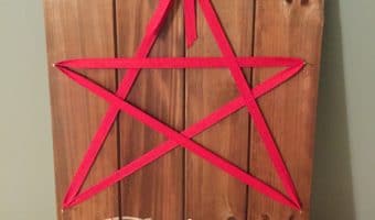 DIY Holiday Star Sign