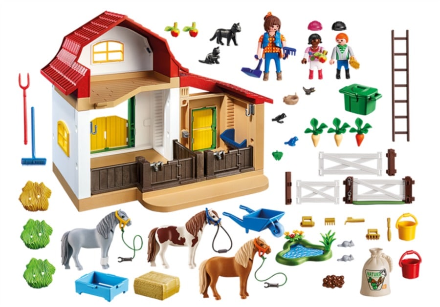 Imaginative Play with Playmobil 