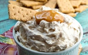 No-Bake Caramel Apple Cheesecake Dip